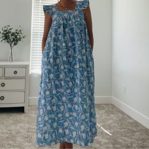 Target A New Day Blue Floral Dress with Pockets! Size Small. Tags Still On It!